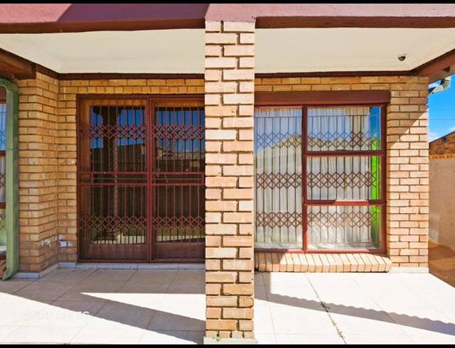 3 BEDROOM HOUSE FOR SALE IN MANKWENG